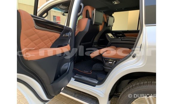 ຊື້ ການ ນຳ ເຂົ້າ Lexus LX White ລົດ ໃນ Import - Dubai ໃນ Attapeu Province ຊື້ ການ ນຳ ເຂົ້າ Lexus LX White ລົດ ໃນ Import - Dubai ໃນ Attapeu Province