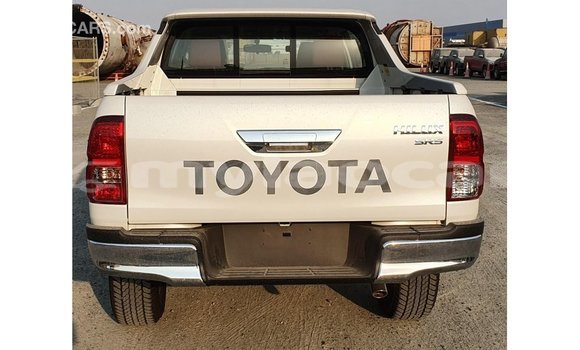 Buy Import Toyota Hilux White Car in Import - Dubai in Attapeu Province Buy Import Toyota Hilux White Car in Import - Dubai in Attapeu Province