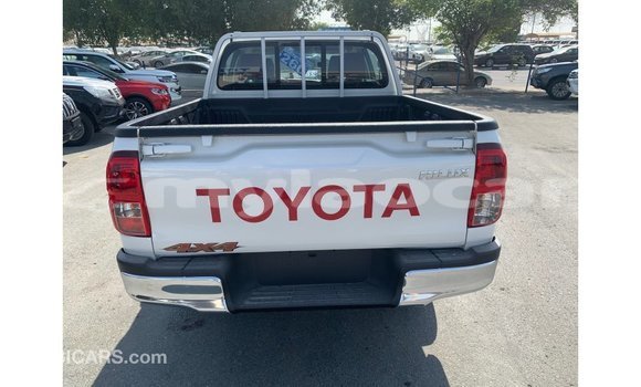 Buy Import Toyota Hilux White Car in Import - Dubai in Attapeu Province Buy Import Toyota Hilux White Car in Import - Dubai in Attapeu Province