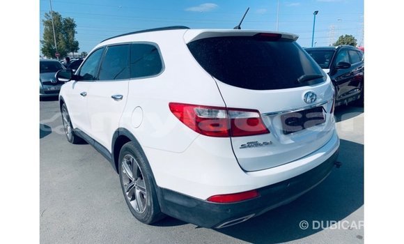 Buy Import Hyundai Santa Fe White Car in Import - Dubai in Attapeu Province Buy Import Hyundai Santa Fe White Car in Import - Dubai in Attapeu Province
