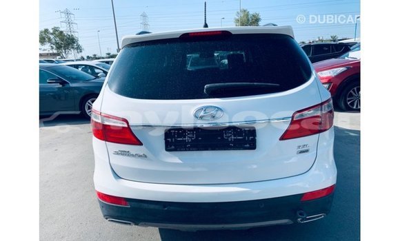 Buy Import Hyundai Santa Fe White Car in Import - Dubai in Attapeu Province Buy Import Hyundai Santa Fe White Car in Import - Dubai in Attapeu Province