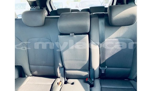 Buy Import Hyundai Santa Fe White Car in Import - Dubai in Attapeu Province Buy Import Hyundai Santa Fe White Car in Import - Dubai in Attapeu Province