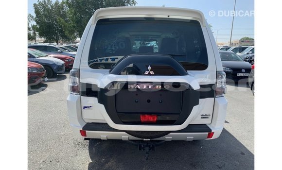 Buy Import Mitsubishi Pajero White Car in Import - Dubai in Attapeu Province Buy Import Mitsubishi Pajero White Car in Import - Dubai in Attapeu Province