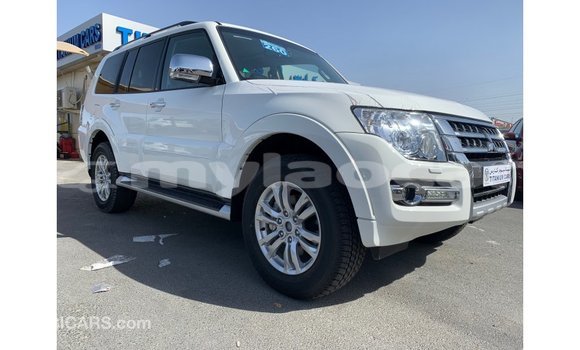 Buy Import Mitsubishi Pajero White Car in Import - Dubai in Attapeu Province Buy Import Mitsubishi Pajero White Car in Import - Dubai in Attapeu Province