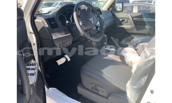 Buy Import Mitsubishi Pajero White Car in Import - Dubai in Attapeu Province Buy Import Mitsubishi Pajero White Car in Import - Dubai in Attapeu Province
