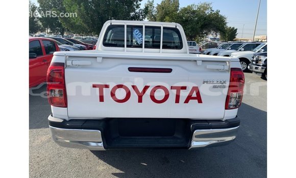 Buy Import Toyota Hilux White Car in Import - Dubai in Attapeu Province Buy Import Toyota Hilux White Car in Import - Dubai in Attapeu Province