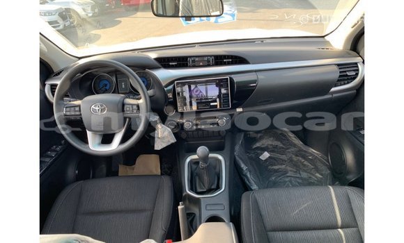 Buy Import Toyota Hilux White Car in Import - Dubai in Attapeu Province Buy Import Toyota Hilux White Car in Import - Dubai in Attapeu Province