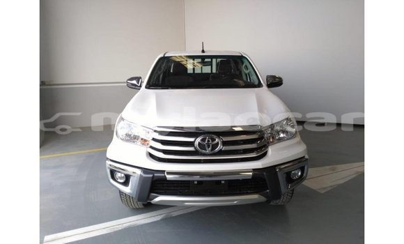 Buy Import Toyota Hilux White Car in Import - Dubai in Attapeu Province Buy Import Toyota Hilux White Car in Import - Dubai in Attapeu Province