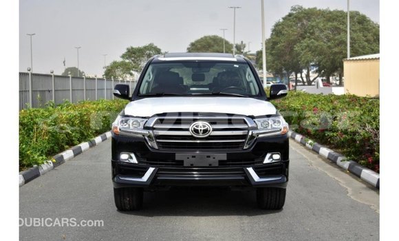 Acheter Import Voiture Toyota Land Cruiser Noir à Import - Dubai, Attapeu Province Acheter Import Voiture Toyota Land Cruiser Noir à Import - Dubai, Attapeu Province