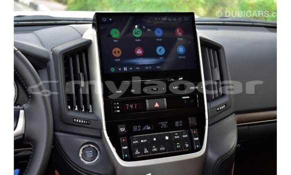 Acheter Import Voiture Toyota Land Cruiser Noir à Import - Dubai, Attapeu Province Acheter Import Voiture Toyota Land Cruiser Noir à Import - Dubai, Attapeu Province