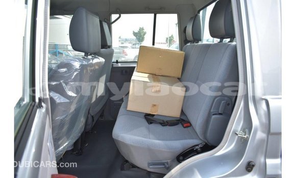 Acheter Import Voiture Toyota Land Cruiser Autre à Import - Dubai, Attapeu Province Acheter Import Voiture Toyota Land Cruiser Autre à Import - Dubai, Attapeu Province