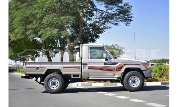 Buy Import Toyota Land Cruiser Other Car in Import - Dubai in Attapeu Province Buy Import Toyota Land Cruiser Other Car in Import - Dubai in Attapeu Province