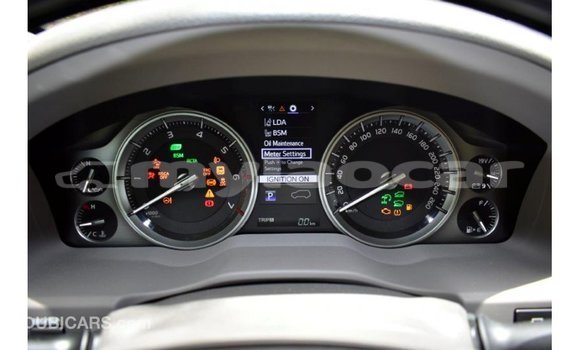 Buy Import Toyota Land Cruiser White Car in Import - Dubai in Attapeu Province Buy Import Toyota Land Cruiser White Car in Import - Dubai in Attapeu Province