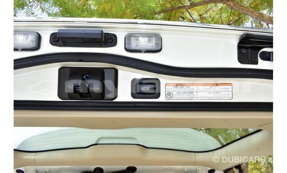 Buy Import Toyota Land Cruiser White Car in Import - Dubai in Attapeu Province Buy Import Toyota Land Cruiser White Car in Import - Dubai in Attapeu Province