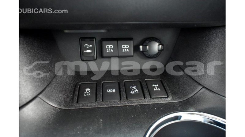 Big with watermark toyota highlander attapeu province import dubai 1975