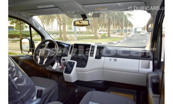 Buy Import Toyota Hiace White Car in Import - Dubai in Attapeu Province Buy Import Toyota Hiace White Car in Import - Dubai in Attapeu Province