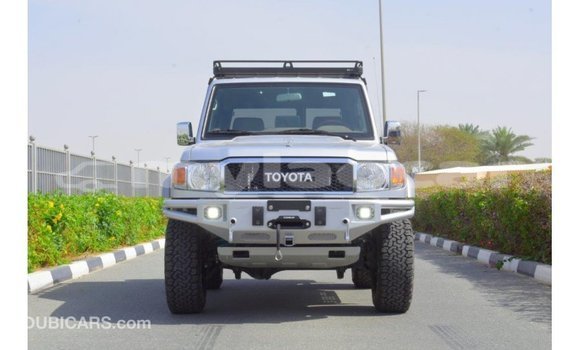 Acheter Import Voiture Toyota Land Cruiser Autre à Import - Dubai, Attapeu Province Acheter Import Voiture Toyota Land Cruiser Autre à Import - Dubai, Attapeu Province