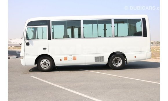 Buy Import Nissan Evalia White Truck in Import - Dubai in Attapeu Province Buy Import Nissan Evalia White Truck in Import - Dubai in Attapeu Province