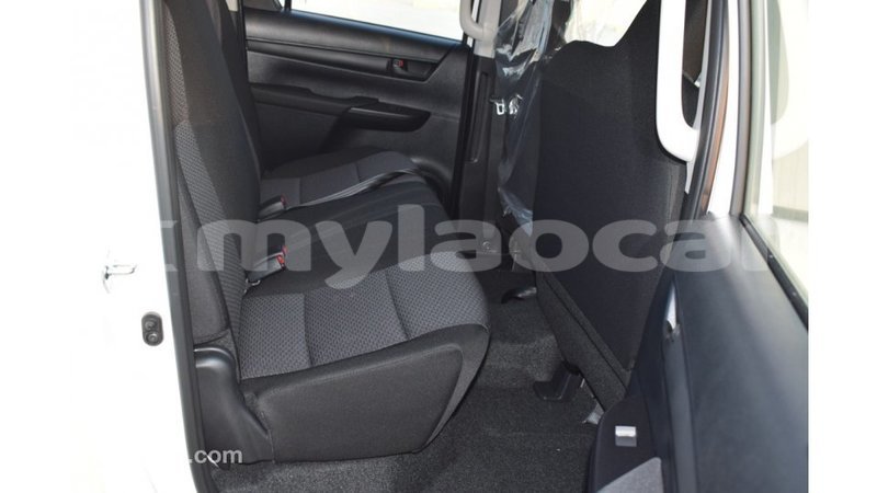 Big with watermark toyota hilux attapeu province import dubai 1982