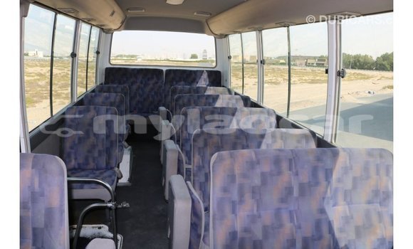 Buy Import Nissan Evalia White Truck in Import - Dubai in Attapeu Province Buy Import Nissan Evalia White Truck in Import - Dubai in Attapeu Province