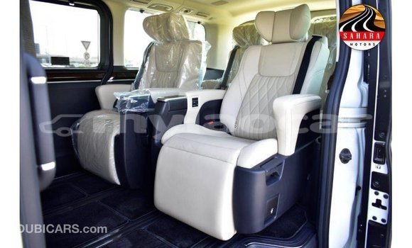 Buy Import Toyota Granvia White Car in Import - Dubai in Attapeu Province Buy Import Toyota Granvia White Car in Import - Dubai in Attapeu Province