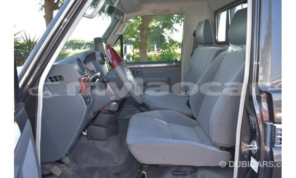 Acheter Import Voiture Toyota Land Cruiser Autre à Import - Dubai, Attapeu Province Acheter Import Voiture Toyota Land Cruiser Autre à Import - Dubai, Attapeu Province