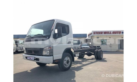 Buy Import Mitsubishi L400 White Truck in Import - Dubai in Attapeu Province Buy Import Mitsubishi L400 White Truck in Import - Dubai in Attapeu Province