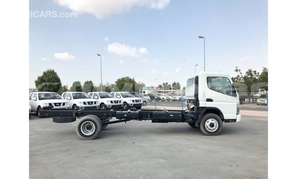 Buy Import Mitsubishi L400 White Truck in Import - Dubai in Attapeu Province Buy Import Mitsubishi L400 White Truck in Import - Dubai in Attapeu Province