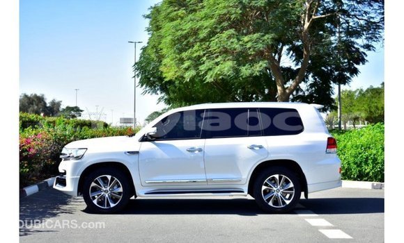 Buy Import Toyota Land Cruiser White Car in Import - Dubai in Attapeu Province Buy Import Toyota Land Cruiser White Car in Import - Dubai in Attapeu Province