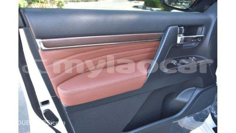 Big with watermark toyota land cruiser attapeu province import dubai 1990