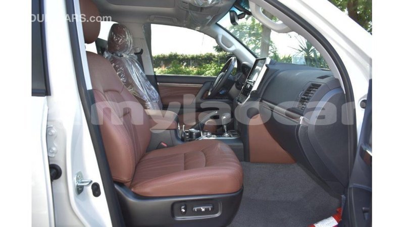 Big with watermark toyota land cruiser attapeu province import dubai 1990