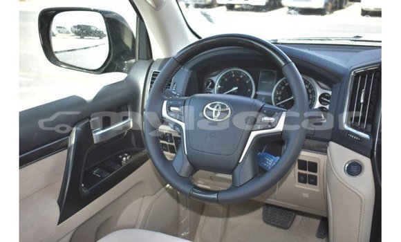 Buy Import Toyota Land Cruiser Black Car in Import - Dubai in Attapeu Province Buy Import Toyota Land Cruiser Black Car in Import - Dubai in Attapeu Province