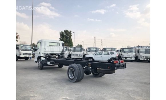 Buy Import Mitsubishi L400 White Truck in Import - Dubai in Attapeu Province Buy Import Mitsubishi L400 White Truck in Import - Dubai in Attapeu Province