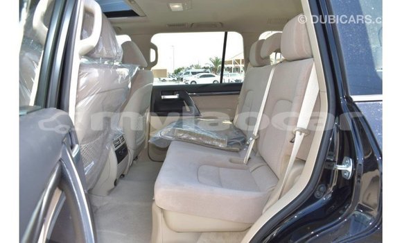 Buy Import Toyota Land Cruiser Black Car in Import - Dubai in Attapeu Province Buy Import Toyota Land Cruiser Black Car in Import - Dubai in Attapeu Province