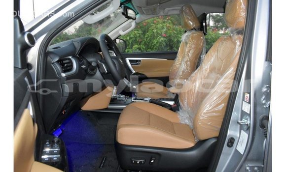 Acheter Import Voiture Toyota Fortuner Autre à Import - Dubai, Attapeu Province Acheter Import Voiture Toyota Fortuner Autre à Import - Dubai, Attapeu Province