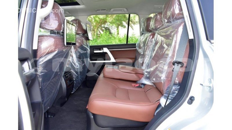 Big with watermark toyota land cruiser attapeu province import dubai 1993