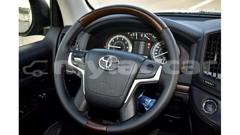 Big with watermark toyota land cruiser attapeu province import dubai 1994