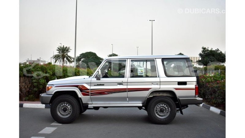 Big with watermark toyota land cruiser attapeu province import dubai 1995