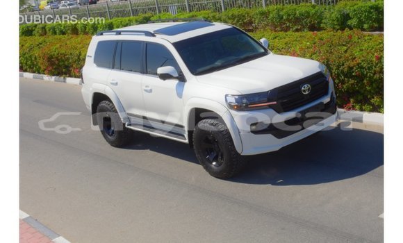 Buy Import Toyota Land Cruiser White Car in Import - Dubai in Attapeu Province Buy Import Toyota Land Cruiser White Car in Import - Dubai in Attapeu Province