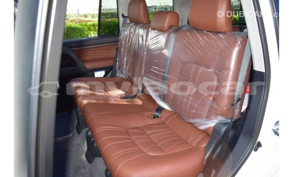Buy Import Toyota Land Cruiser White Car in Import - Dubai in Attapeu Province Buy Import Toyota Land Cruiser White Car in Import - Dubai in Attapeu Province