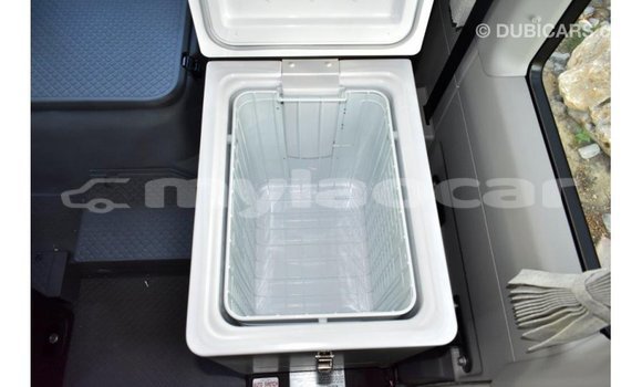 Acheter Import Voiture Toyota Coaster Blanc à Import - Dubai, Attapeu Province Acheter Import Voiture Toyota Coaster Blanc à Import - Dubai, Attapeu Province