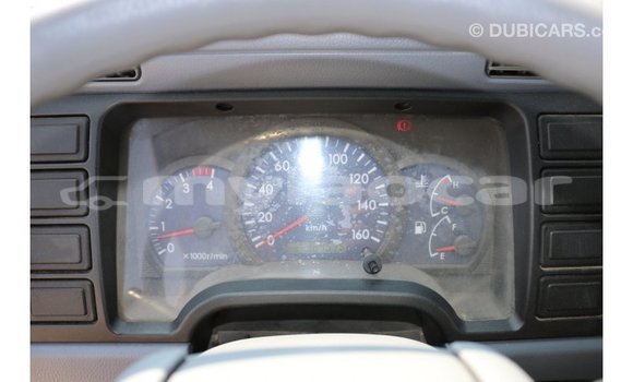 Buy Import Mitsubishi L400 White Truck in Import - Dubai in Attapeu Province