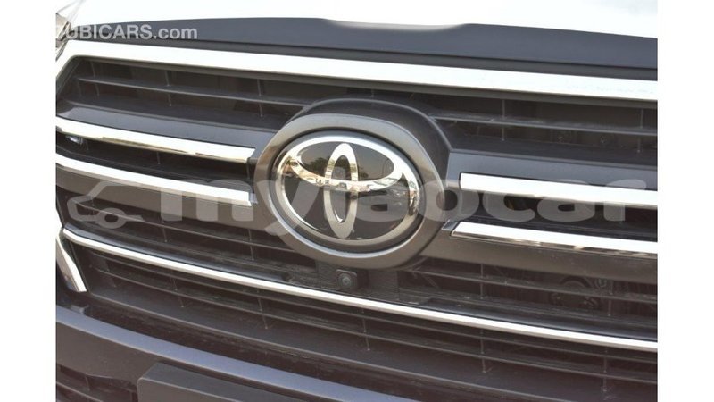 Big with watermark toyota land cruiser attapeu province import dubai 2001