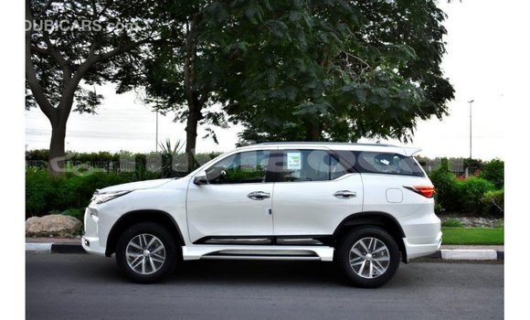 Buy Import Toyota Fortuner White Car in Import - Dubai in Attapeu Province Buy Import Toyota Fortuner White Car in Import - Dubai in Attapeu Province