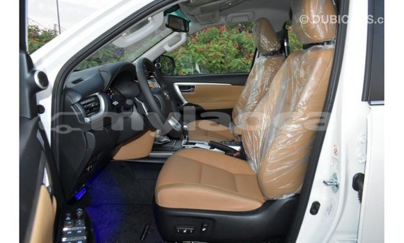 Buy Import Toyota Fortuner White Car in Import - Dubai in Attapeu Province Buy Import Toyota Fortuner White Car in Import - Dubai in Attapeu Province