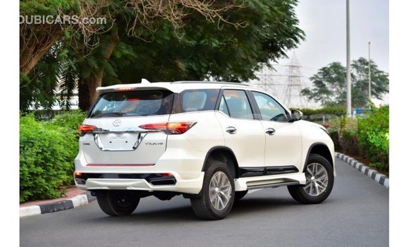 Buy Import Toyota Fortuner White Car in Import - Dubai in Attapeu Province Buy Import Toyota Fortuner White Car in Import - Dubai in Attapeu Province