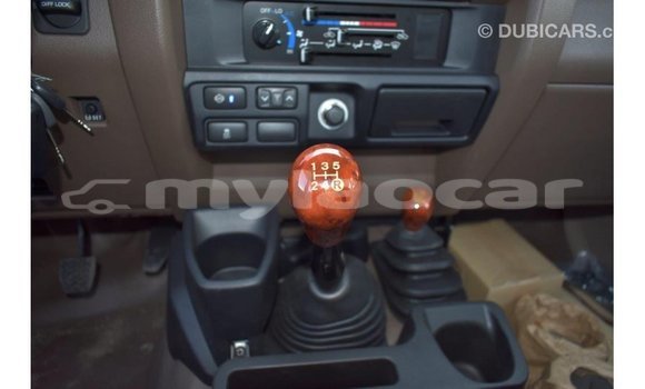 Buy Import Toyota Land Cruiser Beige Car in Import - Dubai in Attapeu Province Buy Import Toyota Land Cruiser Beige Car in Import - Dubai in Attapeu Province