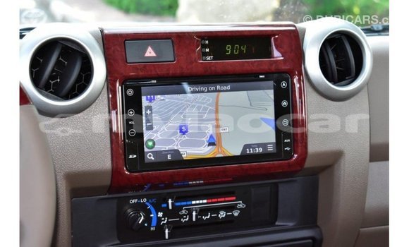 Buy Import Toyota Land Cruiser Beige Car in Import - Dubai in Attapeu Province Buy Import Toyota Land Cruiser Beige Car in Import - Dubai in Attapeu Province