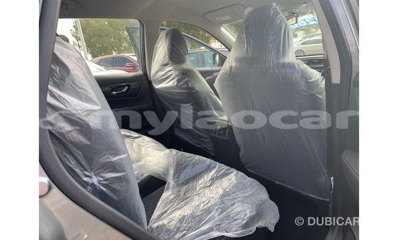 Buy Import Nissan Evalia Other Truck in Import - Dubai in Attapeu Province Buy Import Nissan Evalia Other Truck in Import - Dubai in Attapeu Province