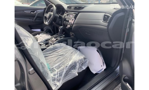 Buy Import Nissan Evalia Other Truck in Import - Dubai in Attapeu Province Buy Import Nissan Evalia Other Truck in Import - Dubai in Attapeu Province
